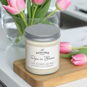 Tulip in Bloom candle